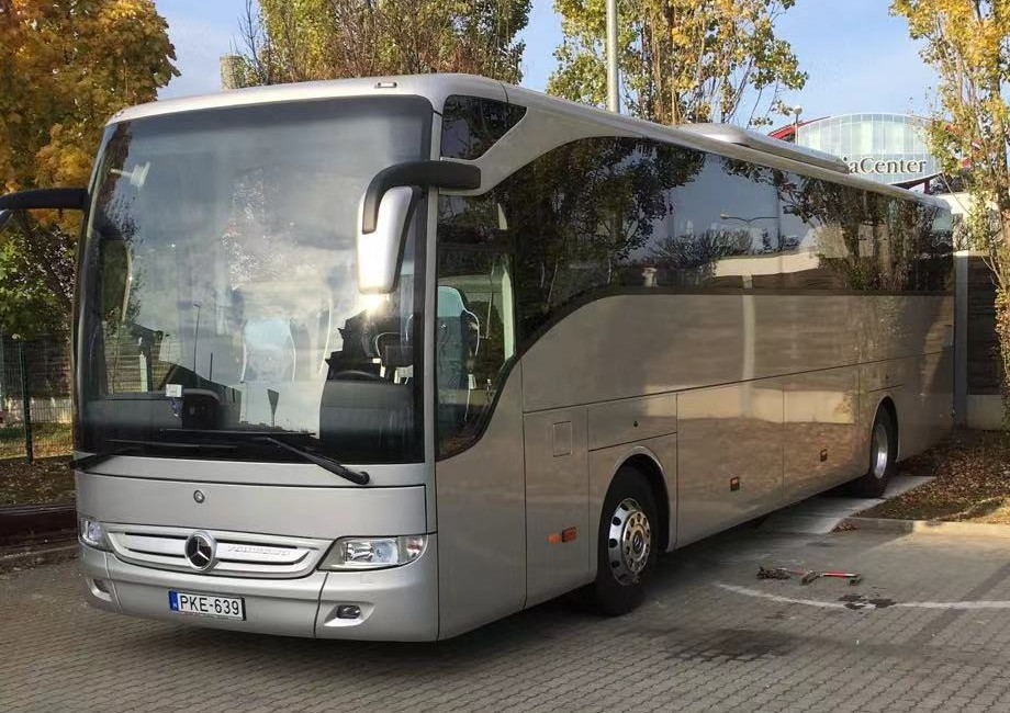 49seat mercedes TURISMO